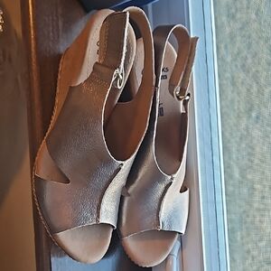 Women's Metallic Slingback Sandals